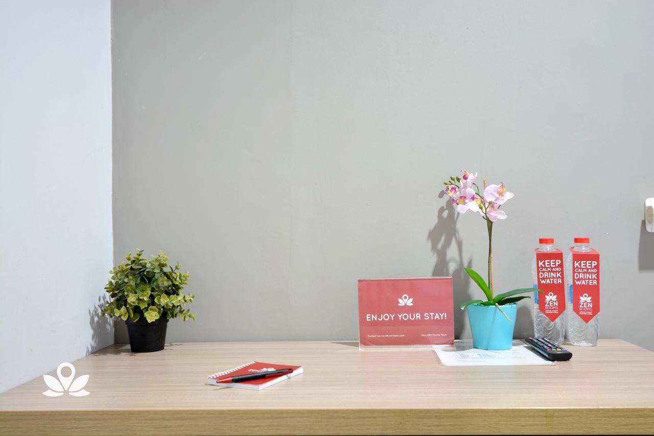 Zen Rooms Karet Pedurenan จาการ์ตา ภายนอก รูปภาพ